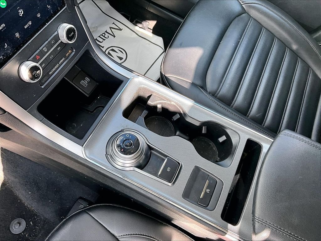 Used 2022 Black Metallic Ford SEL image 19