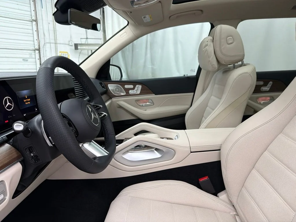 New 2026 White Mercedes-Benz GLS 450 image 14