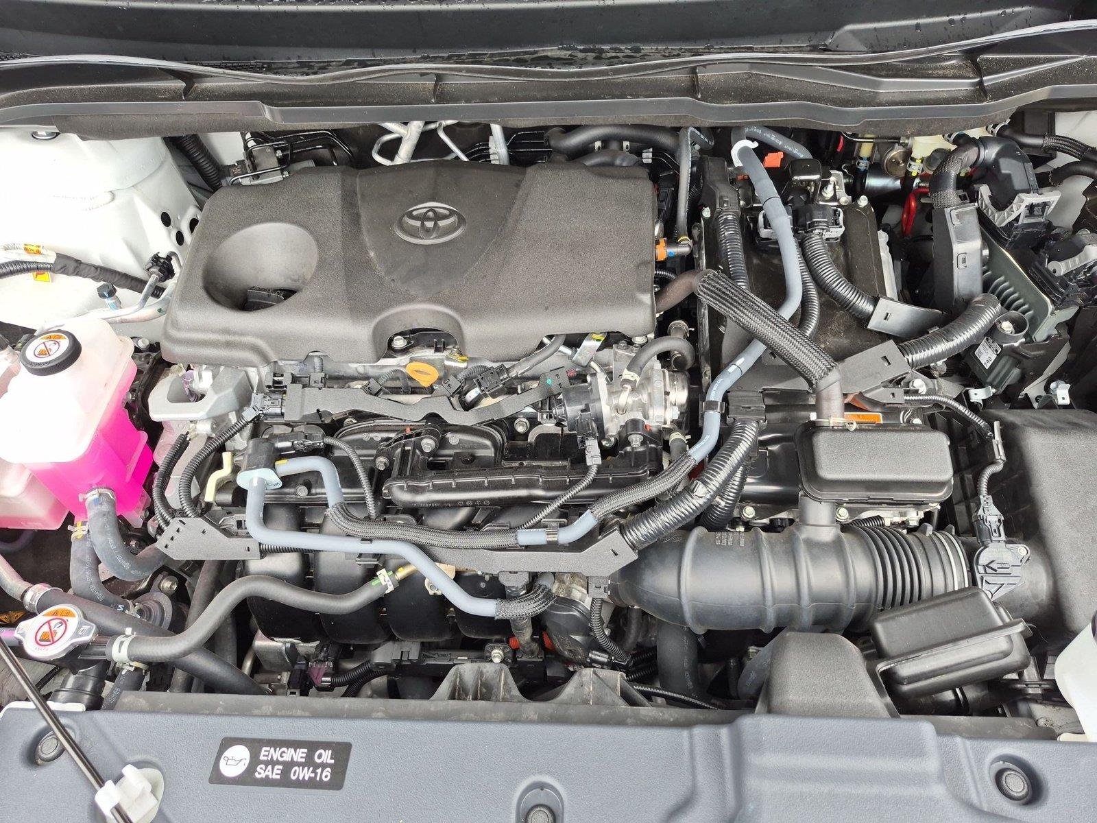 Used 2025 Wind Chill Pearl Toyota XLE image 40