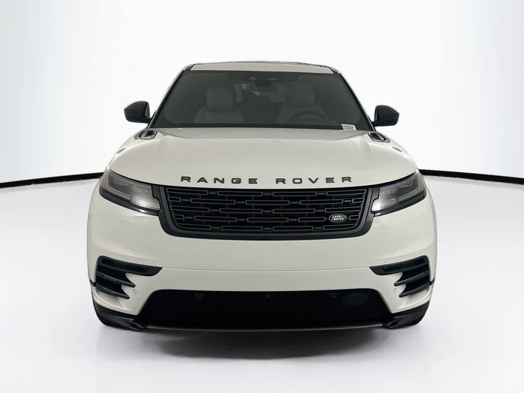 New 2026 Fuji White Land Rover Belgravia Edition image 2