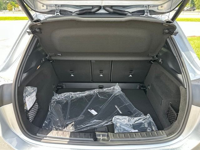 New 2026 Cirrus Silver Metallic Mercedes-Benz GLA 250 image 28