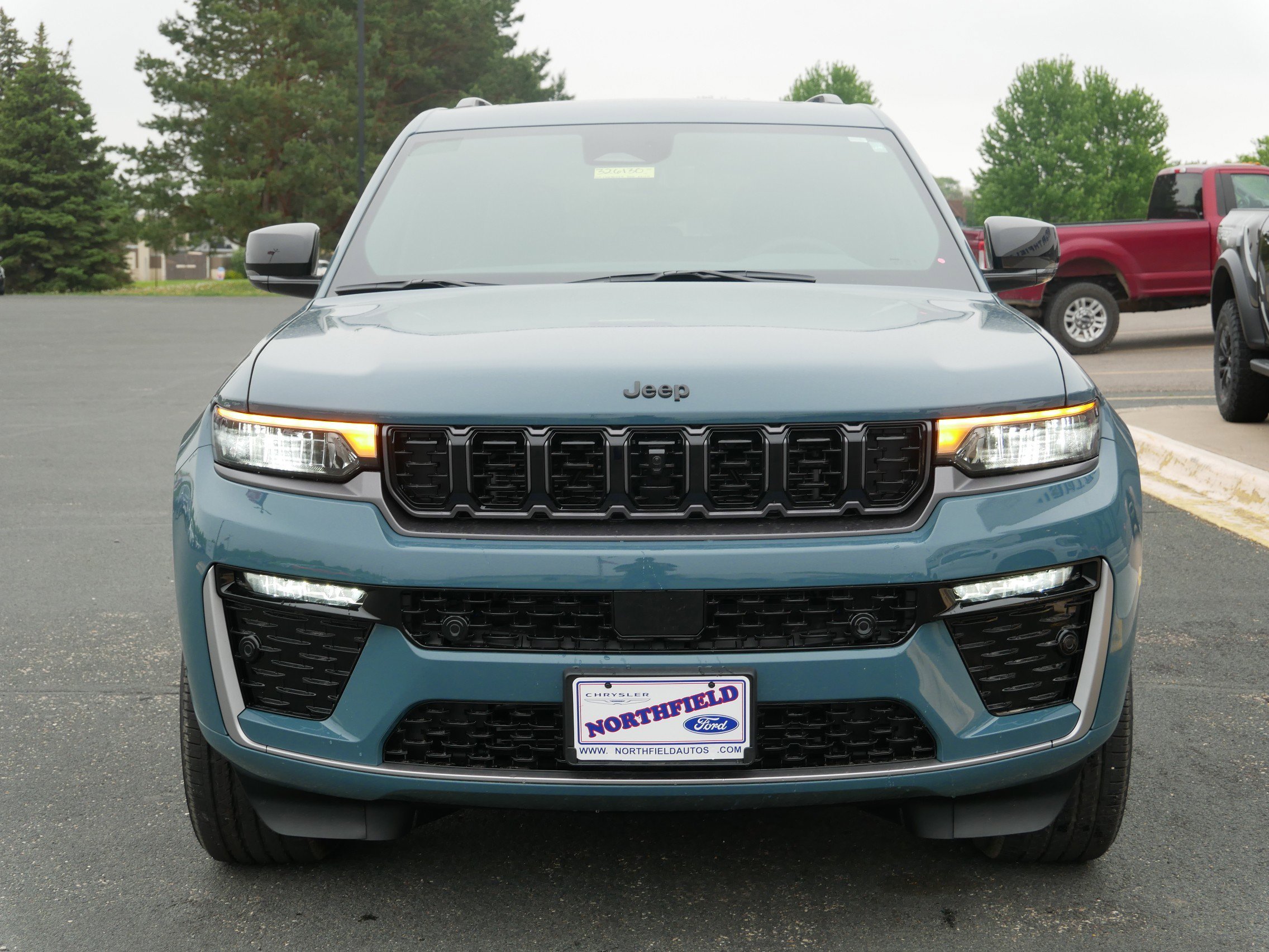 New 2026 Steel Blue Exterior Paint Jeep Limited Reserve image 3