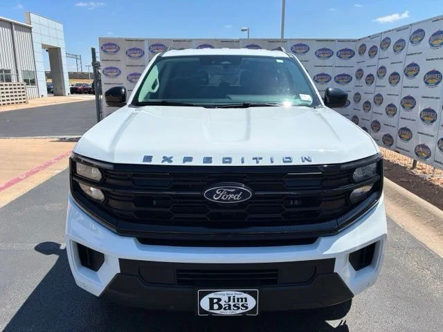 Certified Used 2025 Oxford White Ford Active image 3