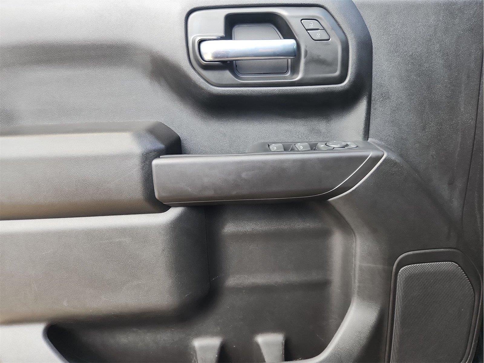 2022 Chevrolet Silverado 1500 photo 21 of 32