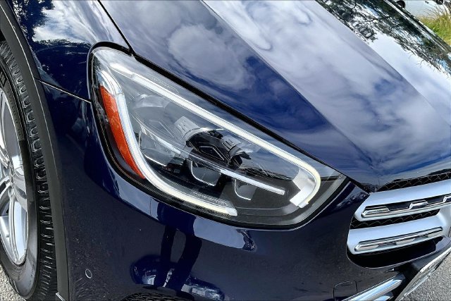 Used 2021 Blue Mercedes-Benz GLC 300 image 24