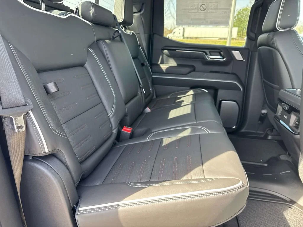 2026 GMC Sierra 1500 AT4X - Photo 22