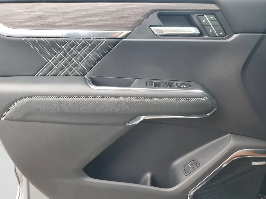Used 2026 Sterling Metallic GMC Denali image 20