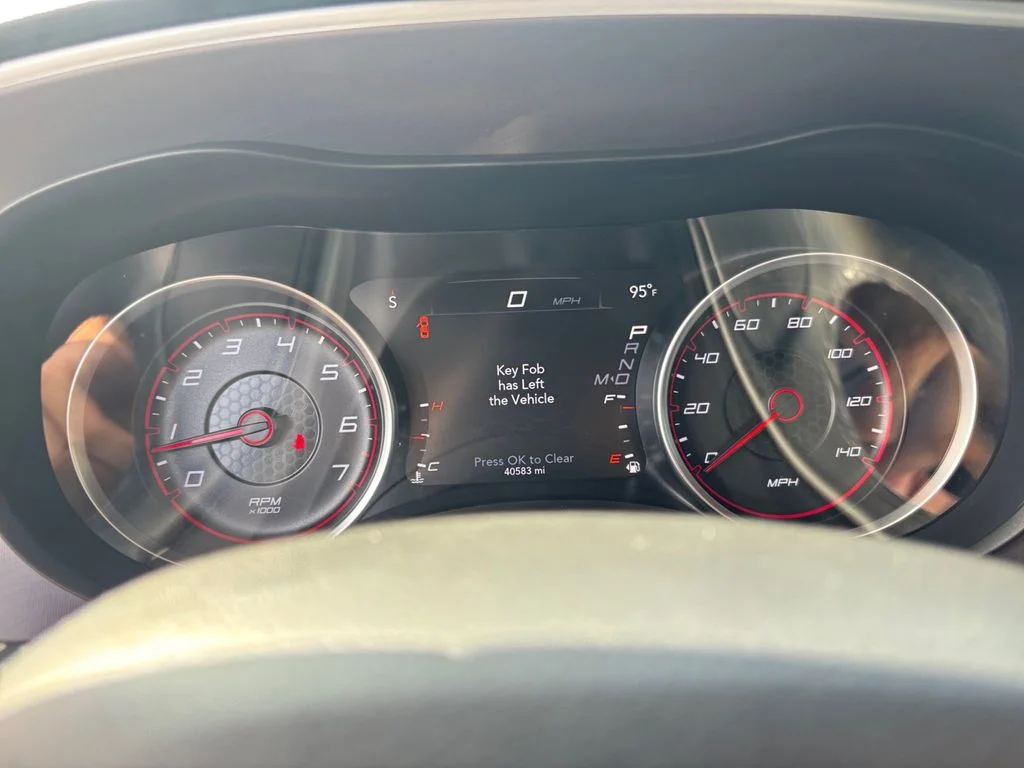 Used 2022 Gray Dodge SXT image 18