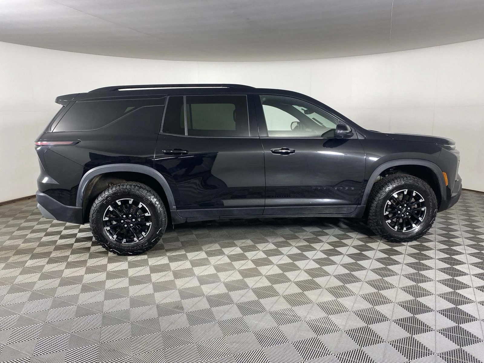 Used 2024 Mosaic Black Metallic Chevrolet AWD Z71 image 18