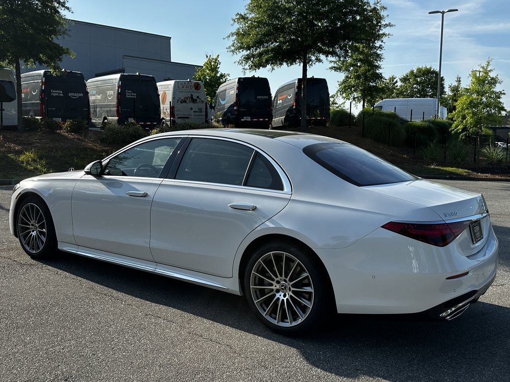 New 2026 MANUFAKTUR Moonlight White Metallic Mercedes-Benz S 580 image 44