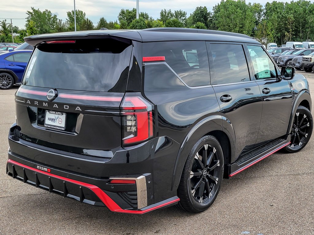 New 2026 Black Diamond Pearl Nissan NISMO image 7