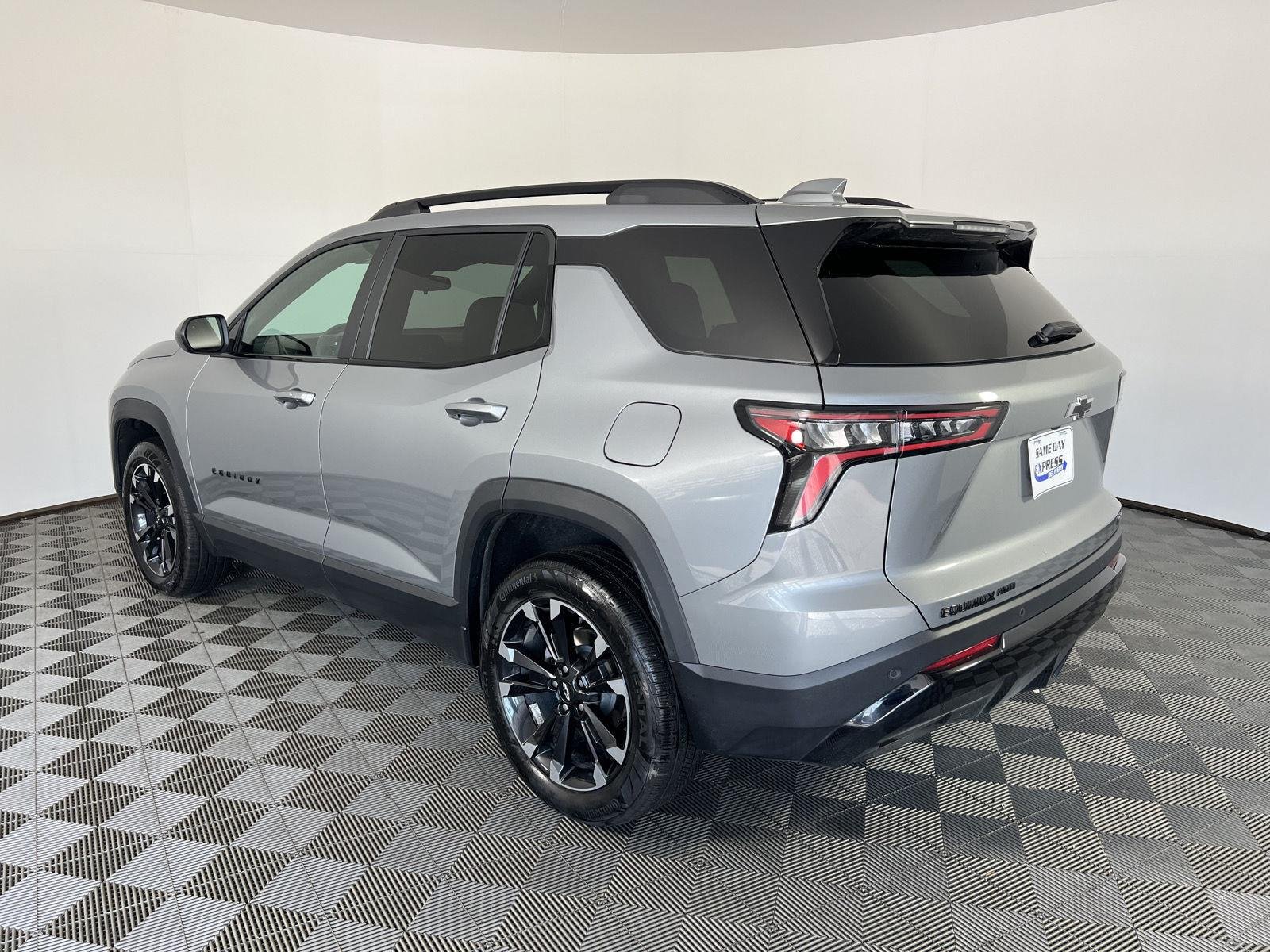 Used 2026 Sterling Gray Metallic Chevrolet AWD RS image 26