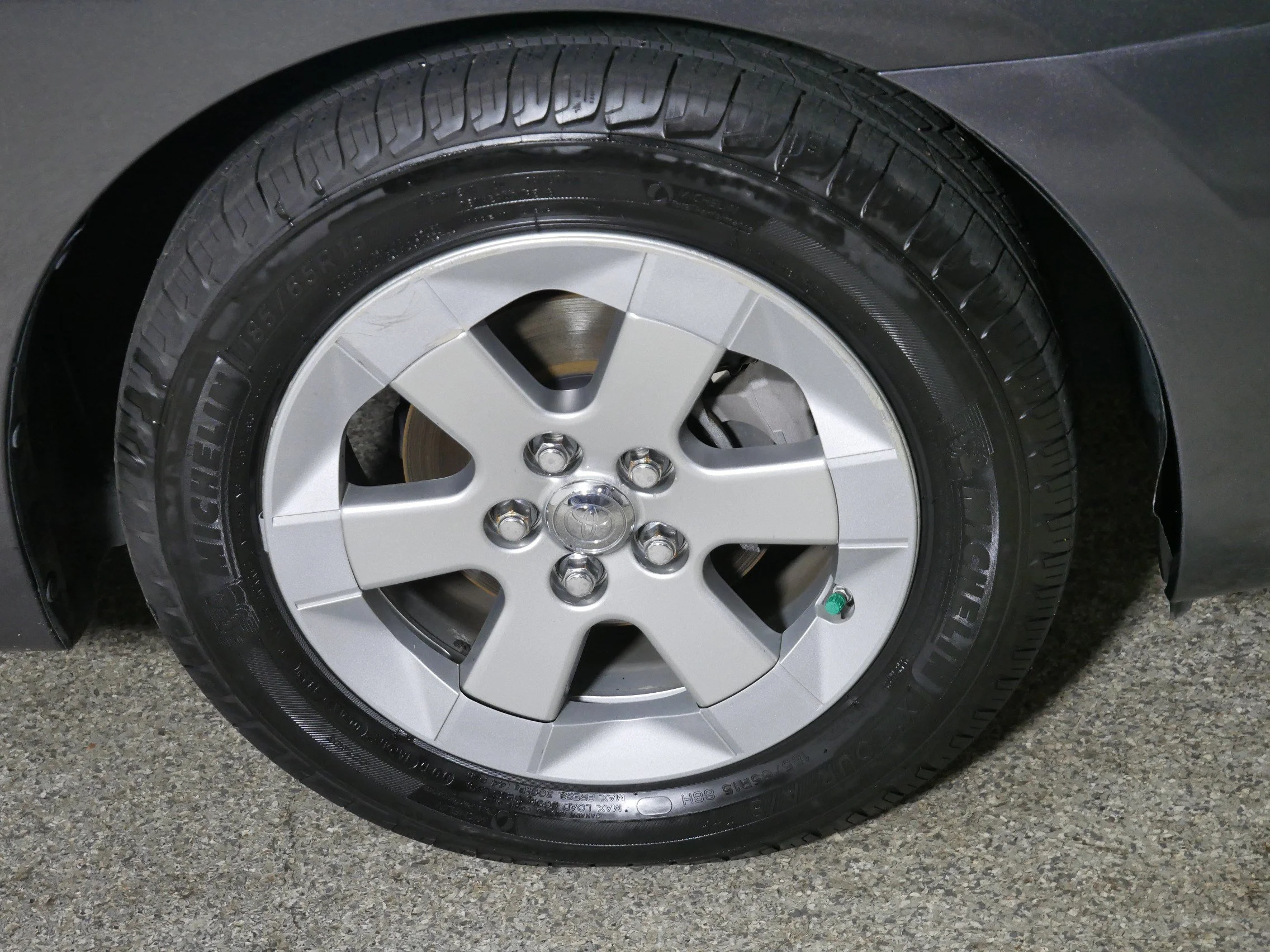 Used 2009 Magnetic Gray Metallic Toyota  image 15