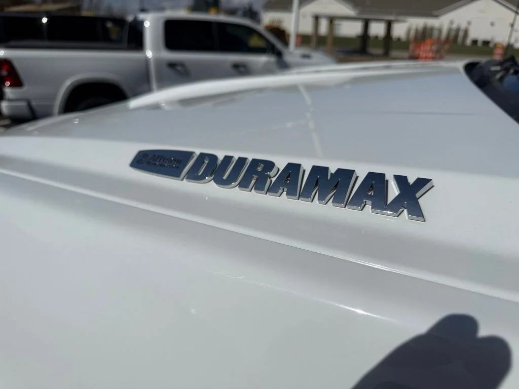 Used 2022 White Chevrolet DUMP image 12