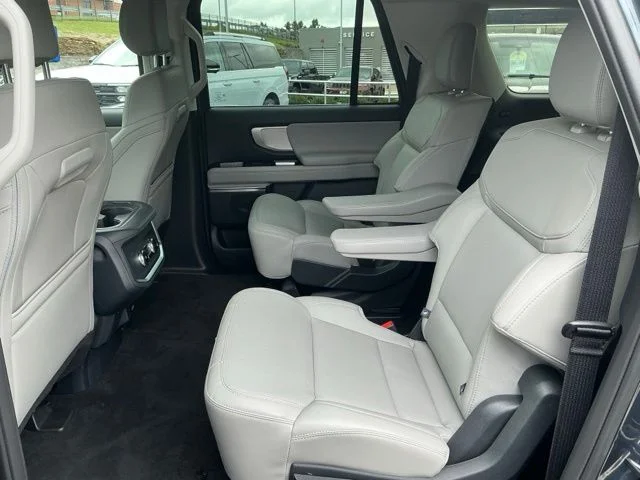 New 2026 Stone Blue Metallic Ford MAX Active image 24