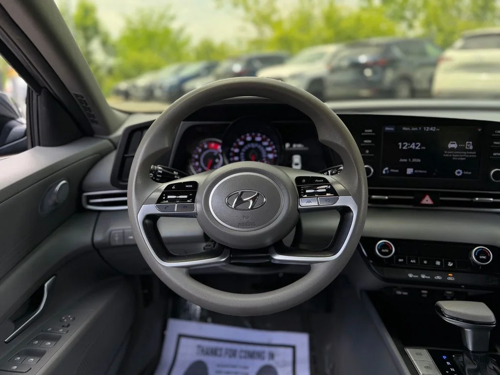 Used 2023 Gray Hyundai SEL image 13