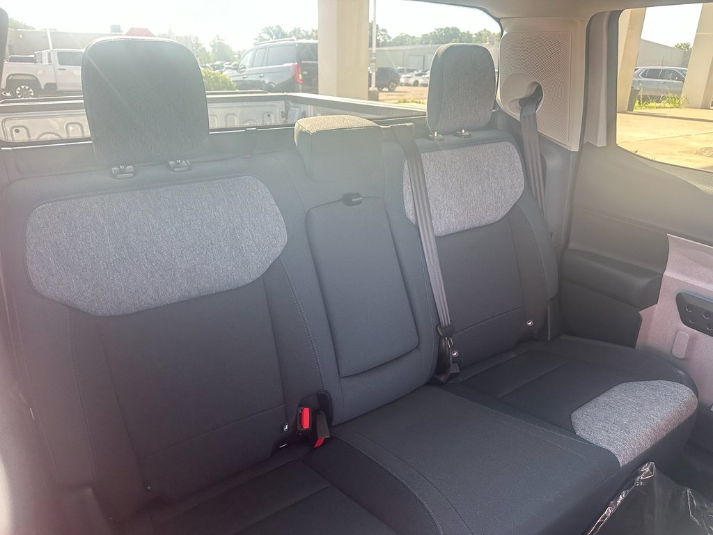 New 2025 Space White Metallic Ford XLT image 31