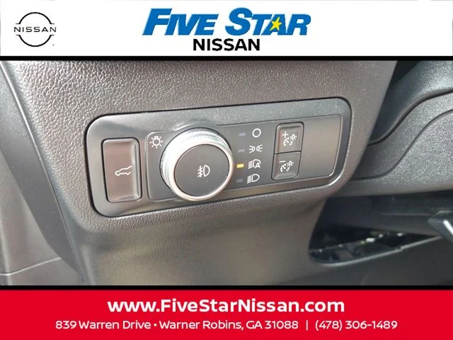 Used 2021 Gray Ford SEL image 29