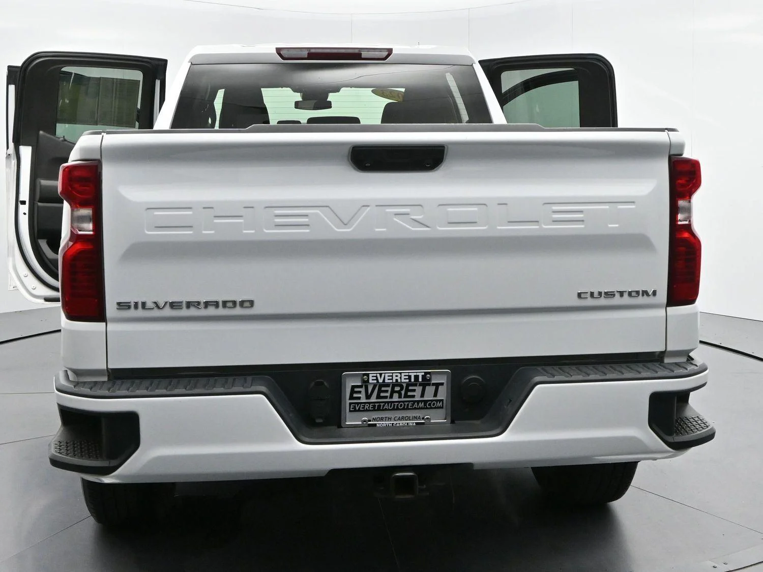 Used 2023 Summit White Chevrolet Custom image 38