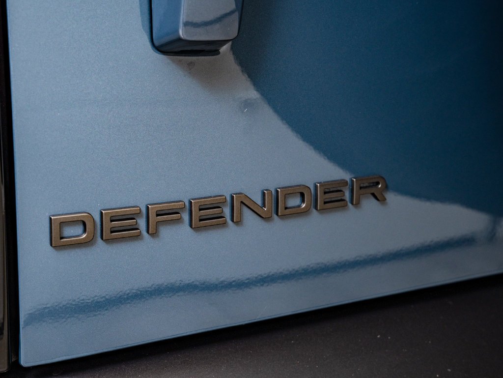 New 2026 Tasman Blue Land Rover X-Dynamic SE image 19