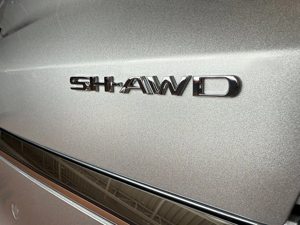 New 2026 Solar Silver Metallic Acura w/Technology Package image 10