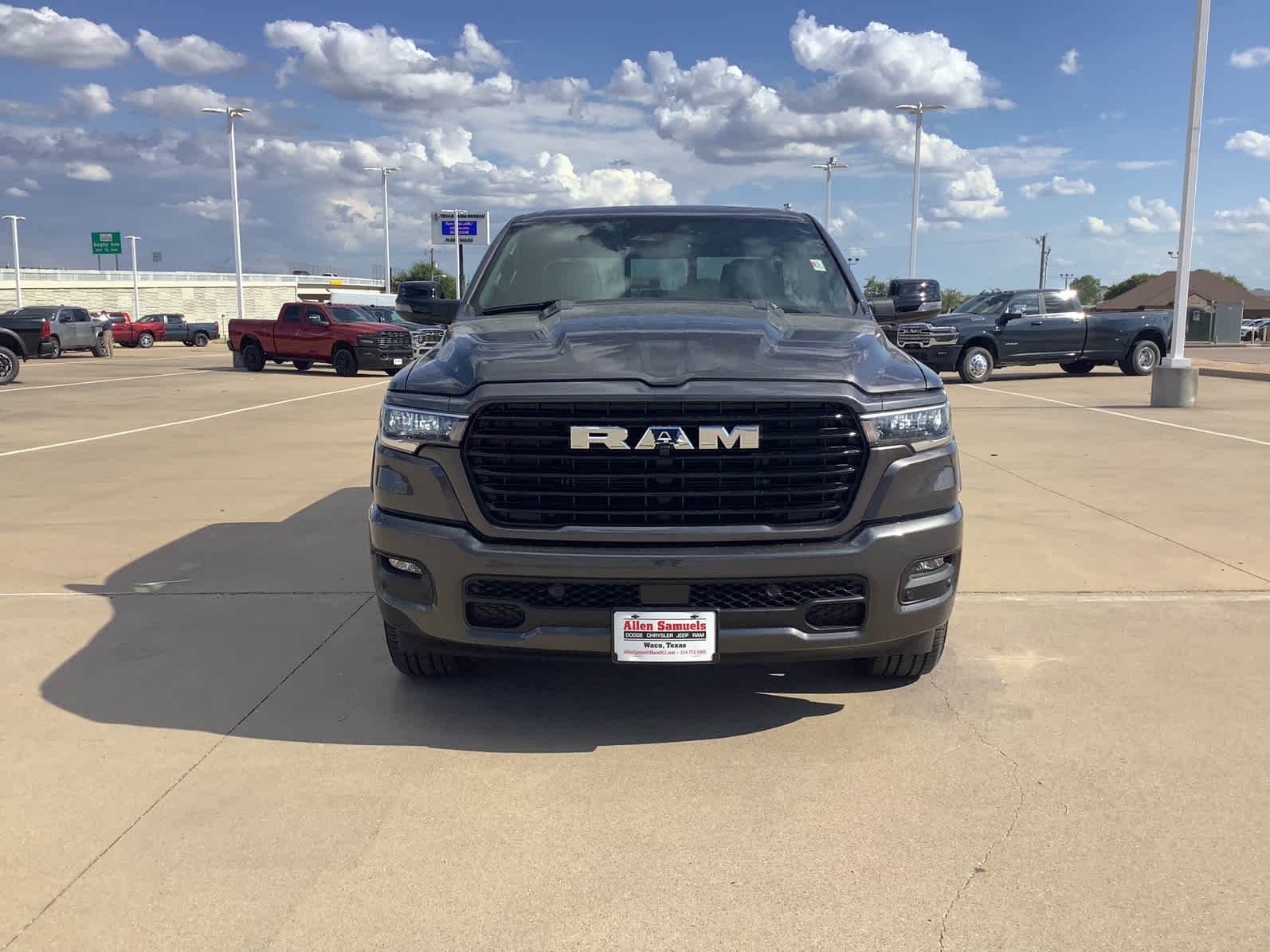 2026 RAM 1500 Laramie - Photo 3
