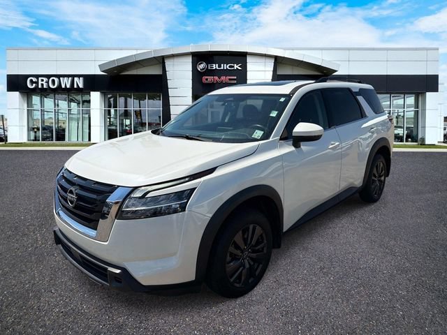 2022 Nissan Pathfinder SV
