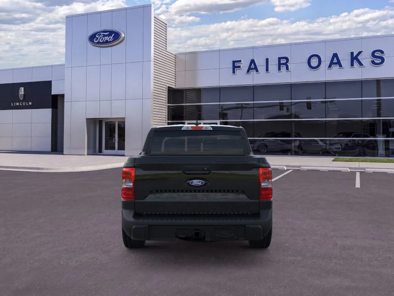 New 2026 Shadow Black Ford XLT image 5
