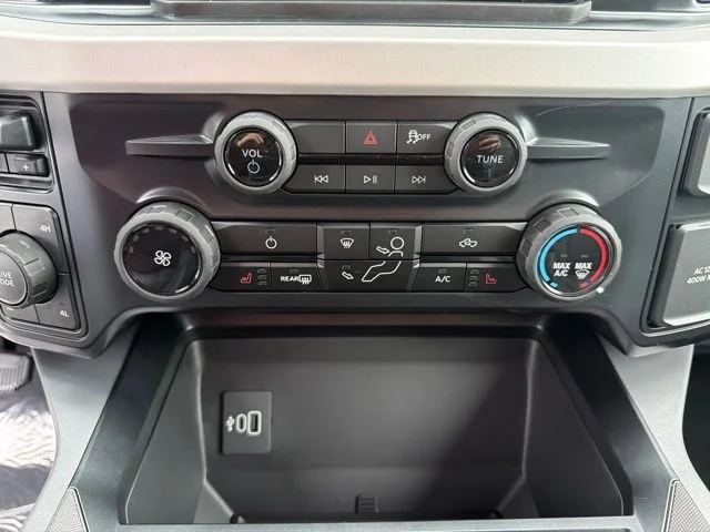 New 2026 Avalanche Gray Ford F-350® XLT image 81