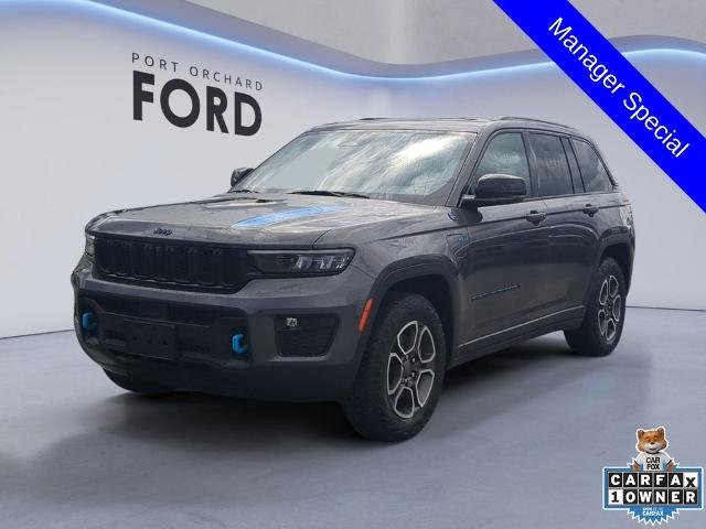 Used 2023 Metallic Jeep  image 1