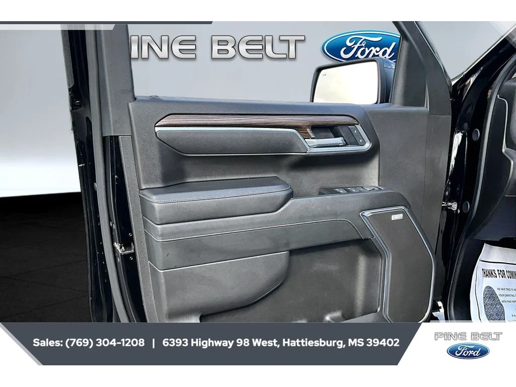 Used 2025 Black Chevrolet RST image 18