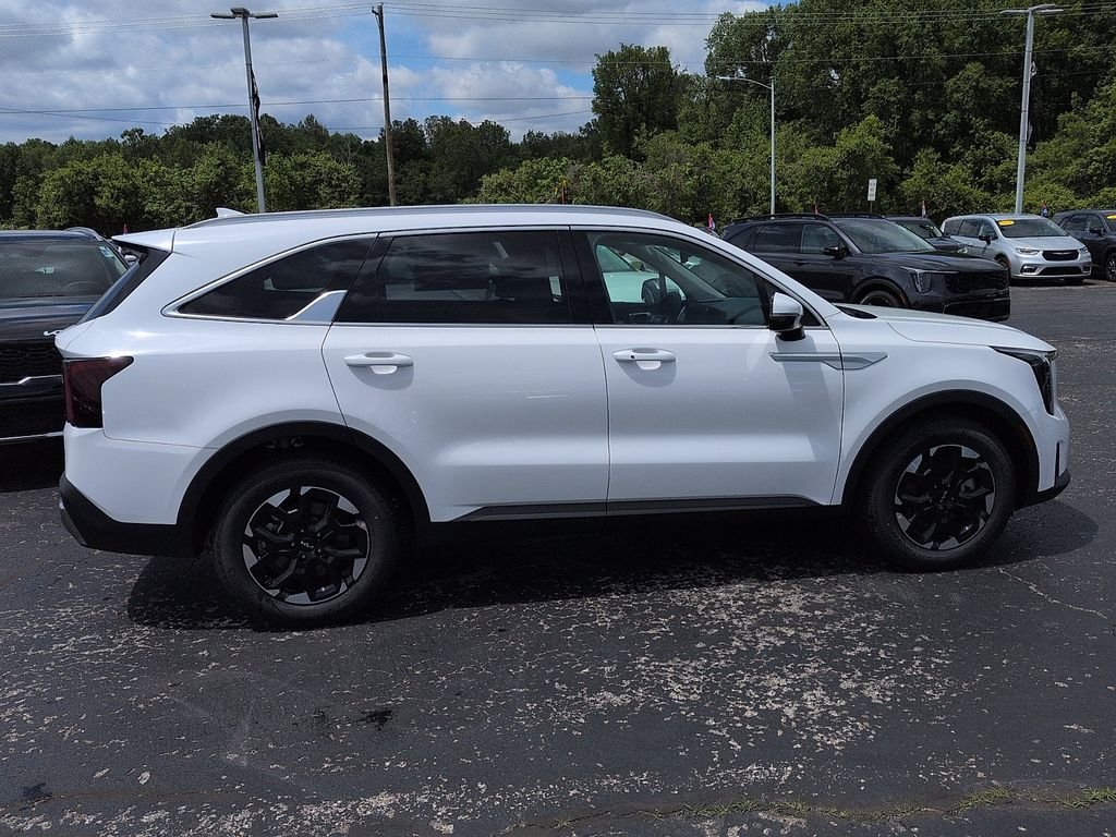 New 2026 Glacial White Pearl Kia S image 2