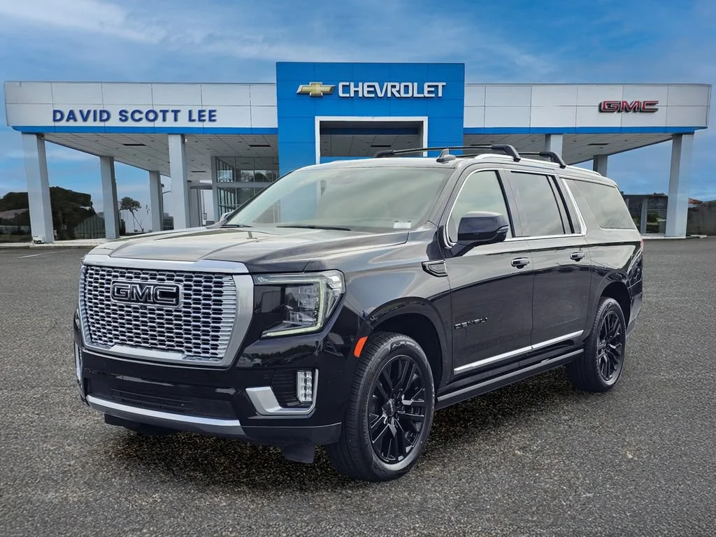 Used 2023 Onyx Black GMC Denali image 1