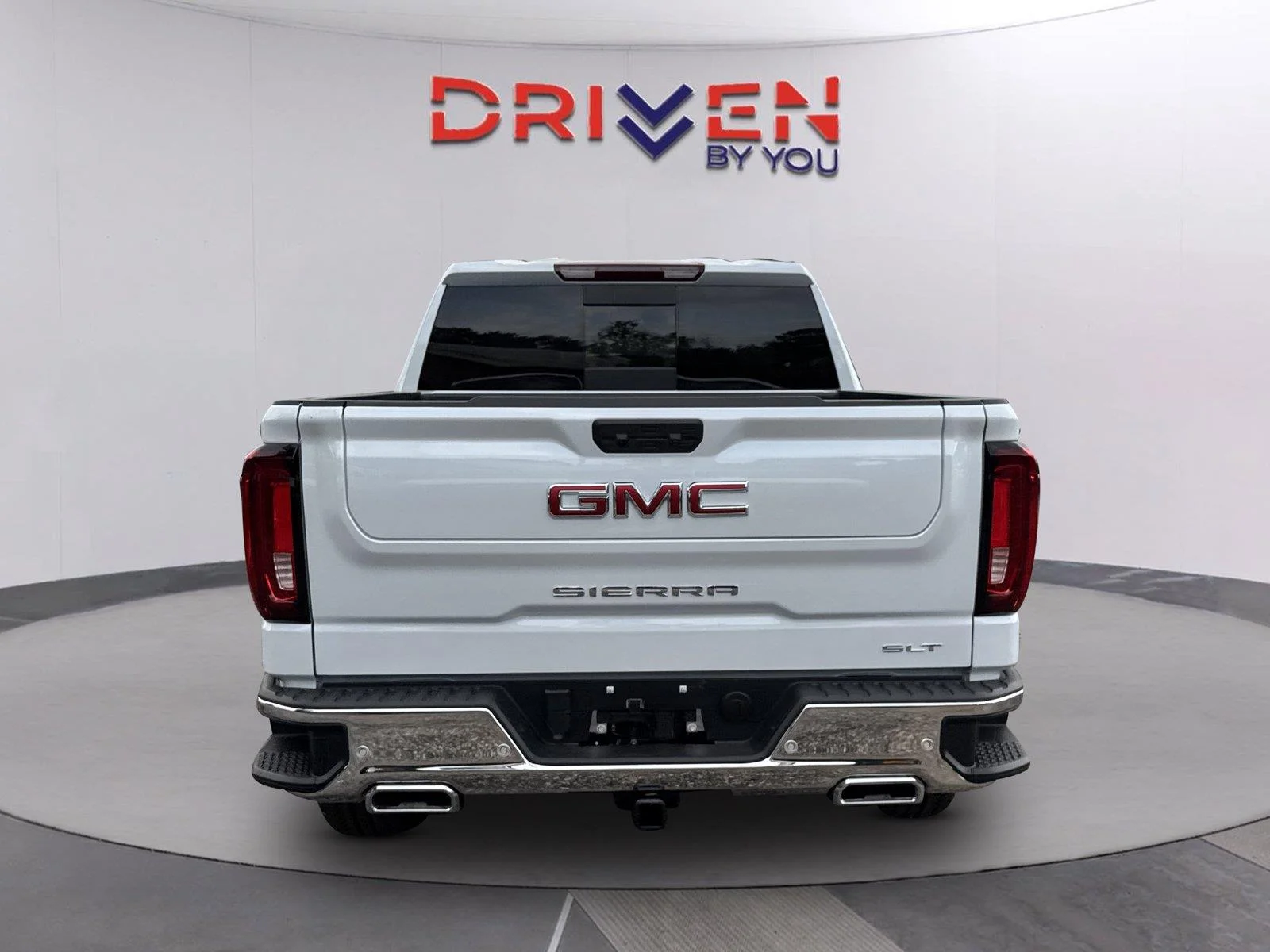 New 2026 Glacier White Tricoat GMC SLT image 5