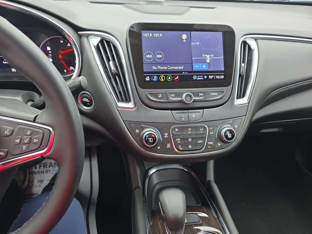 Used 2023 Gray Chevrolet LT image 18