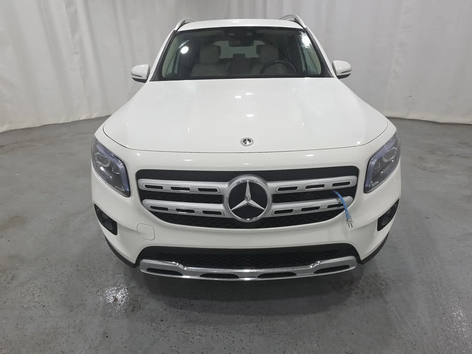 Used 2022 White Mercedes-Benz 4MATIC® image 10