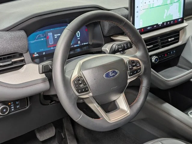 New 2027 Avalanche Gray Ford Active image 39