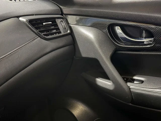 Used 2017 Magnetic Black Nissan SL image 26