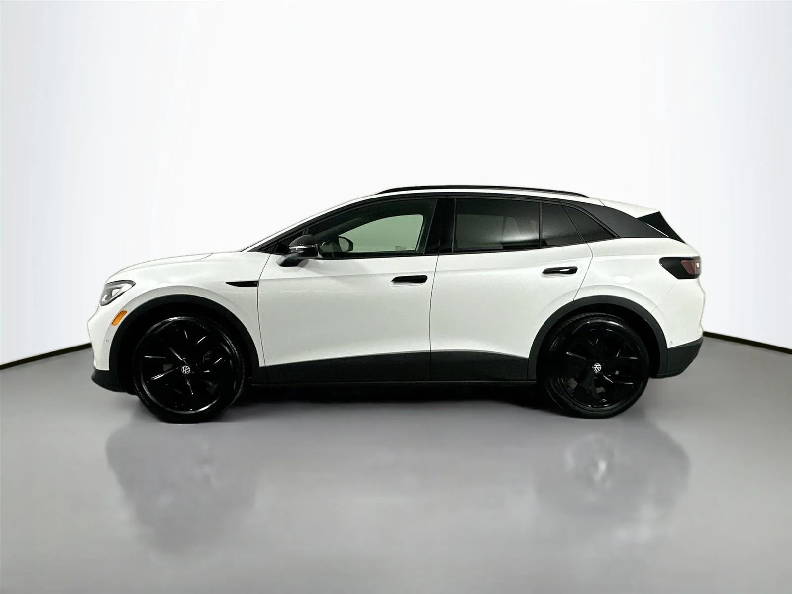 New 2025 opal white pearl Volkswagen Pro S image 8