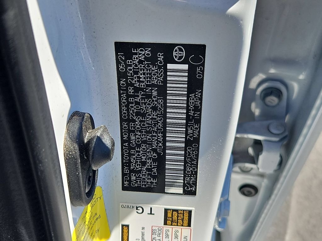 Used 2021 Pearl Toyota L image 32
