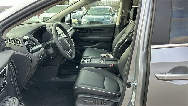 2026 Honda Odyssey Touring - Photo 9