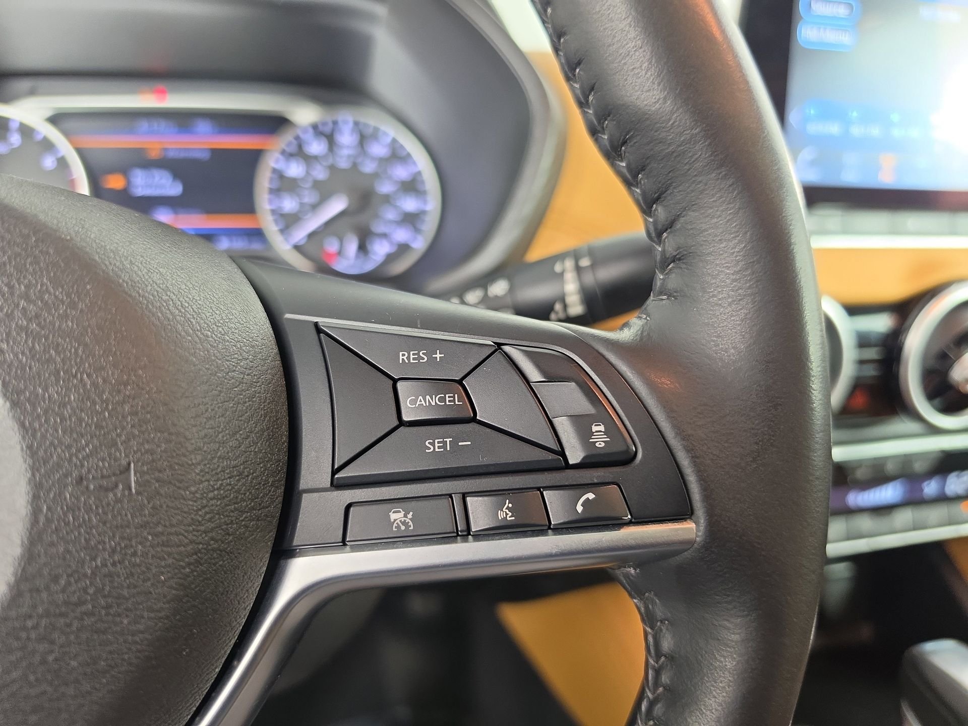 Used 2022 Red Nissan SV image 23