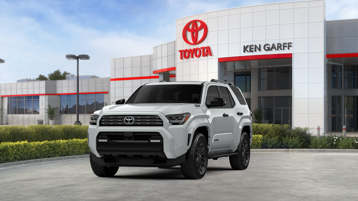 New 2026 Wind Chill Pearl Toyota Platinum image 18