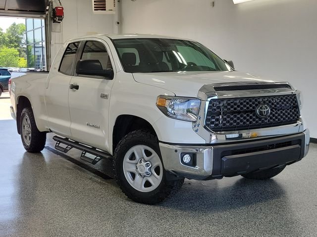 Used 2021 White Toyota SR5 image 1