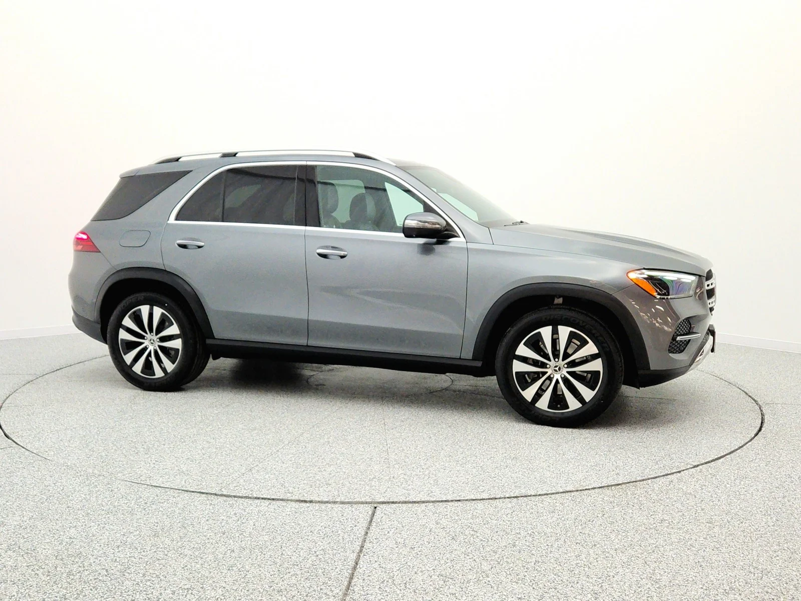 Certified Used 2024 Selenite Grey Metallic Mercedes-Benz GLE 350 4MATIC® SUV image 4