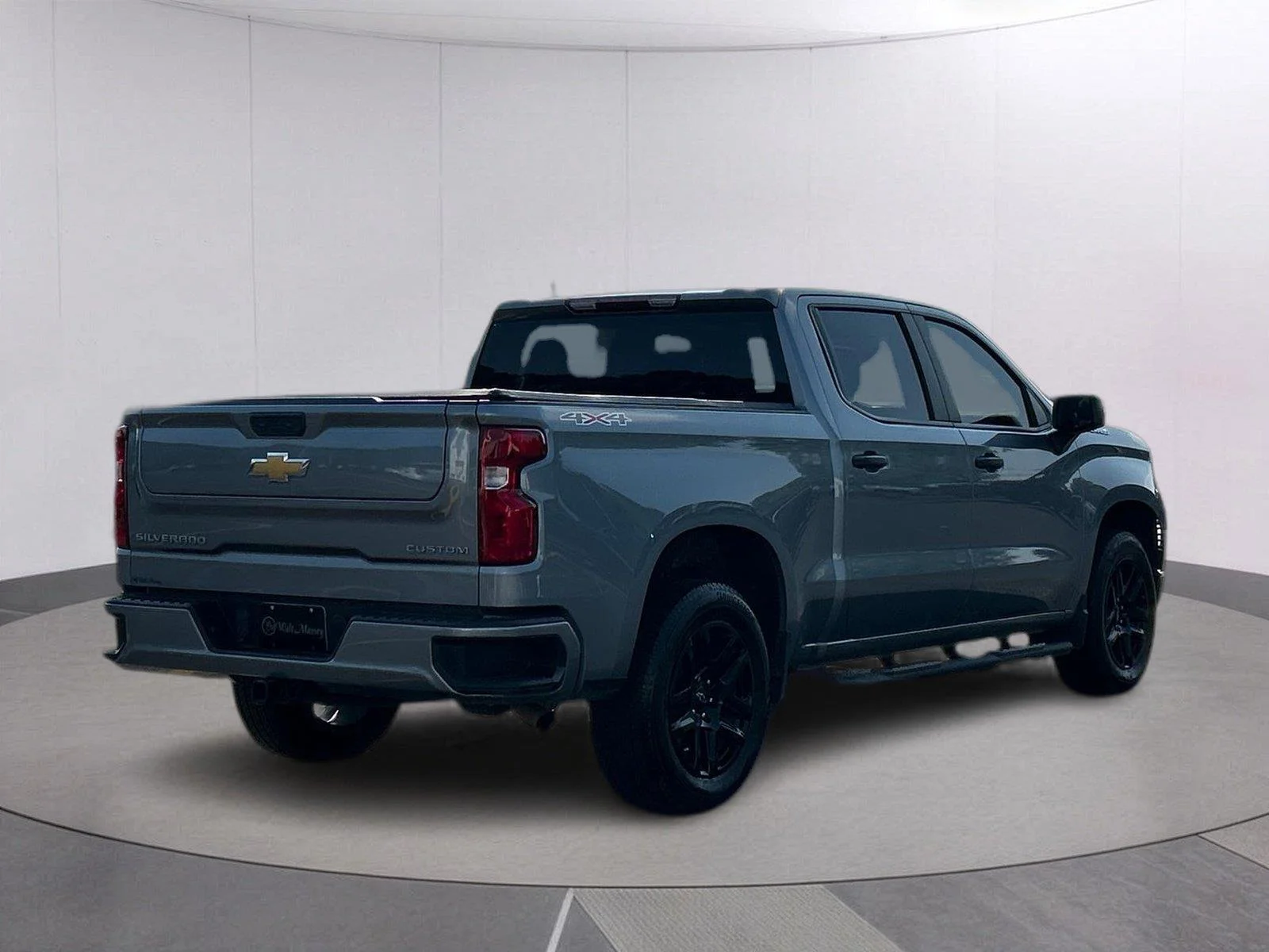 Used 2025 Sterling Gray Metallic Chevrolet Custom image 6