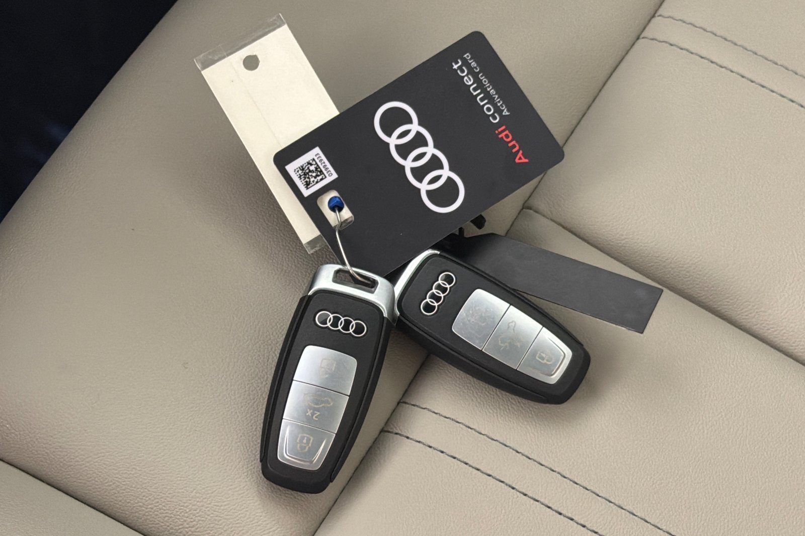 Used 2026 Glacier White Metallic Audi Premium 55 quattro image 25