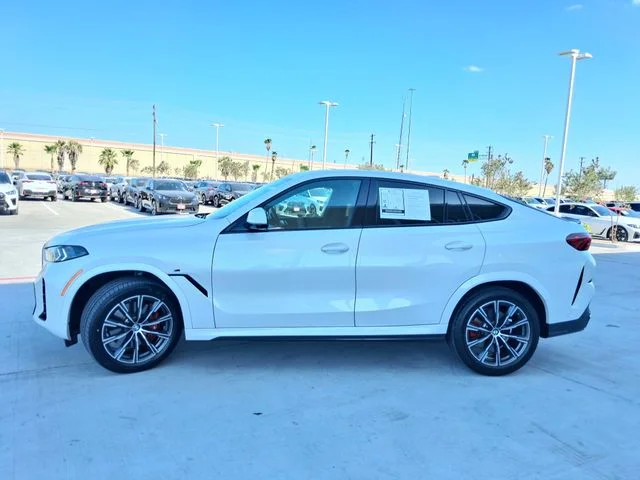 Used 2024 White BMW xDrive40i image 2