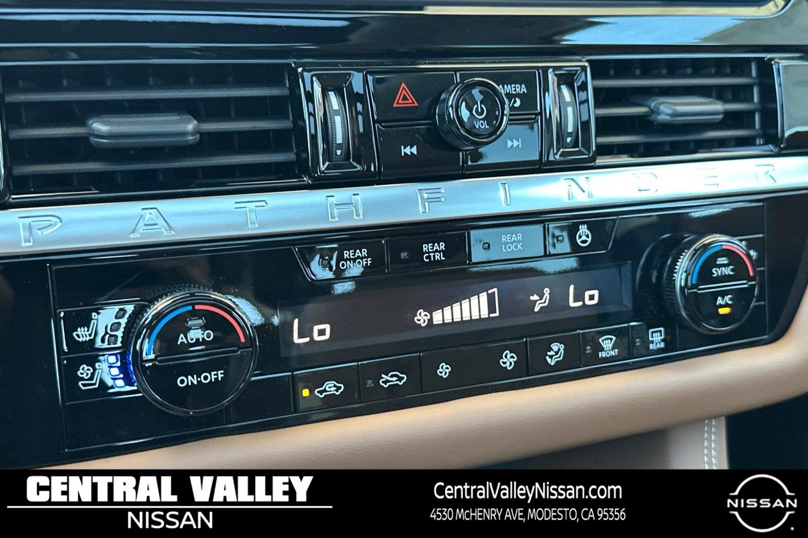 New 2026 Boulder Gray Pearl/Super Black Nissan Platinum image 21