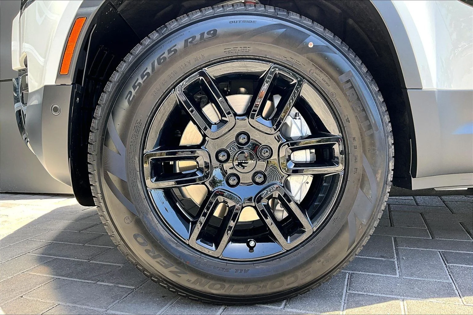 New 2026 Fuji White Land Rover S image 12